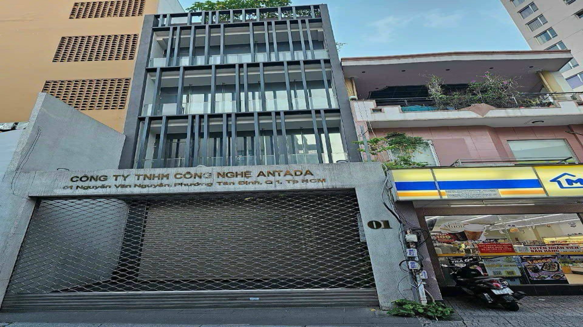 Toà Nhà Mặt Tiền Đường Nguyễn Văn Nguyễn