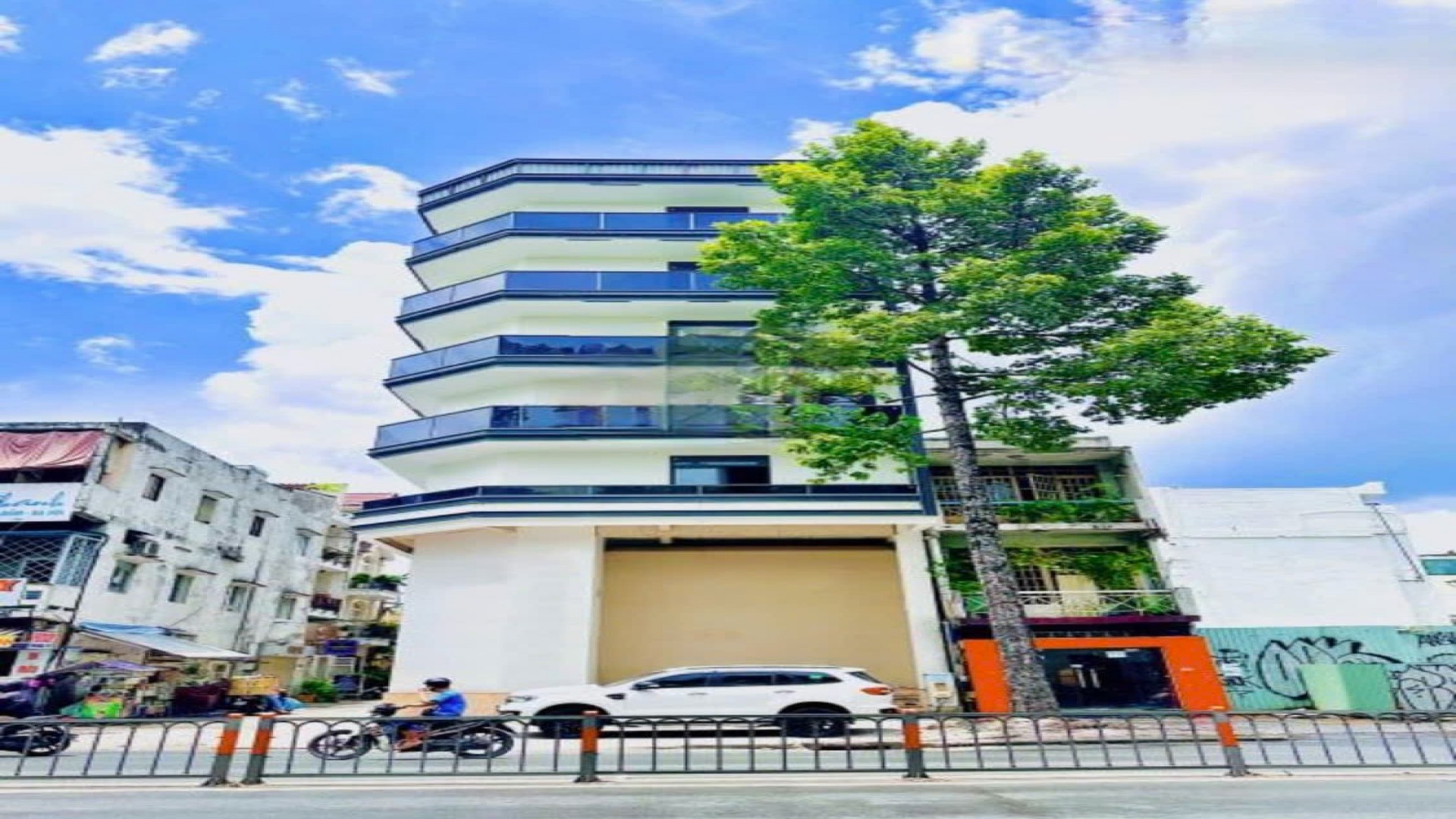 Cho Thuê Toà Nhà Góc 2MT Đường Ba Tháng Hai