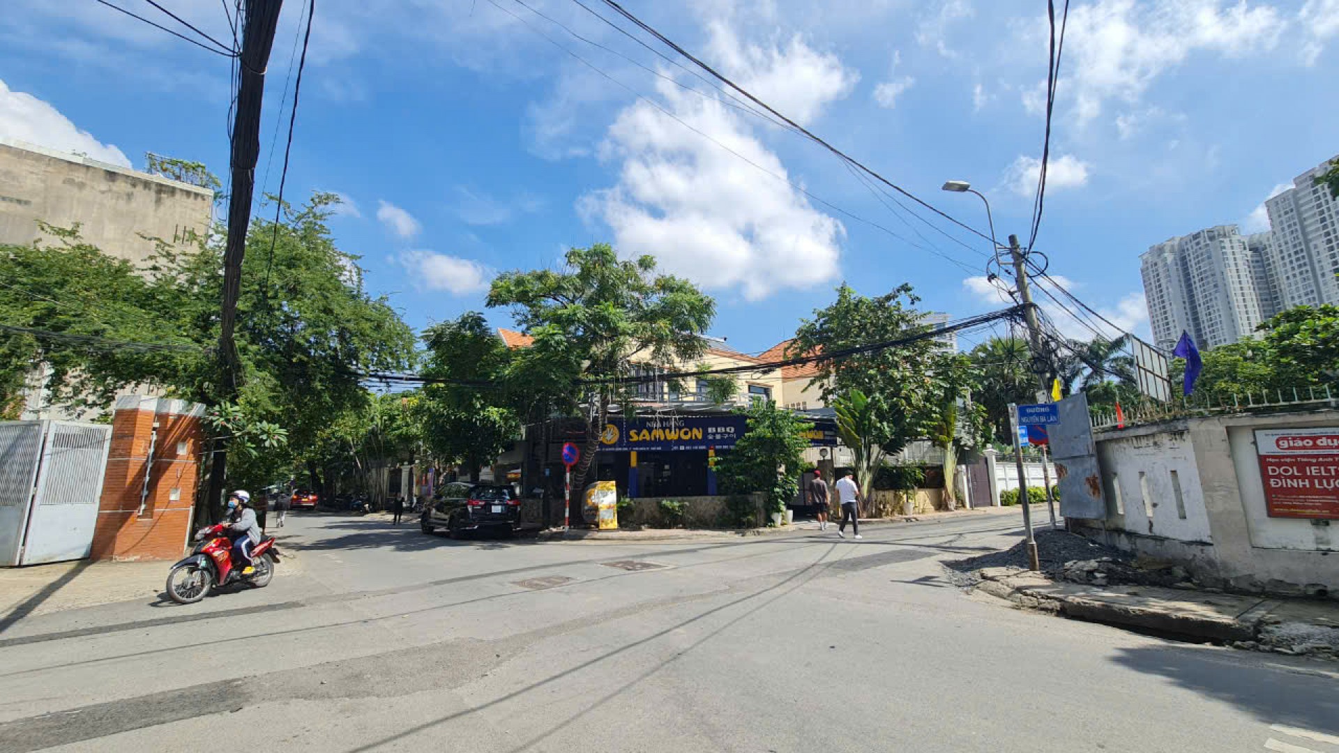 Cho Thuê Biệt Thự Góc 2MT Đường Nguyễn Đăng Giai