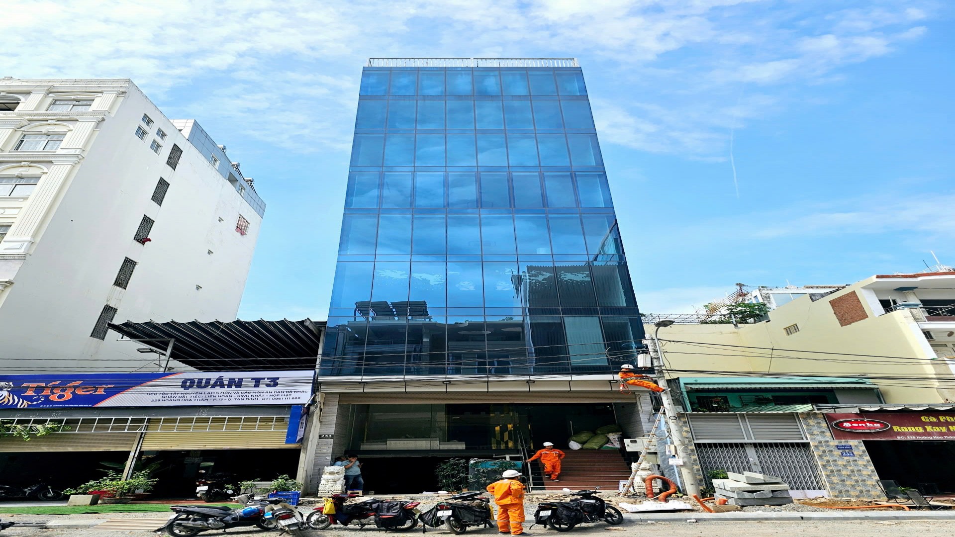 Cho Thuê Toà Nhà Mặt Tiền Đường Hoàng Hoa Thám