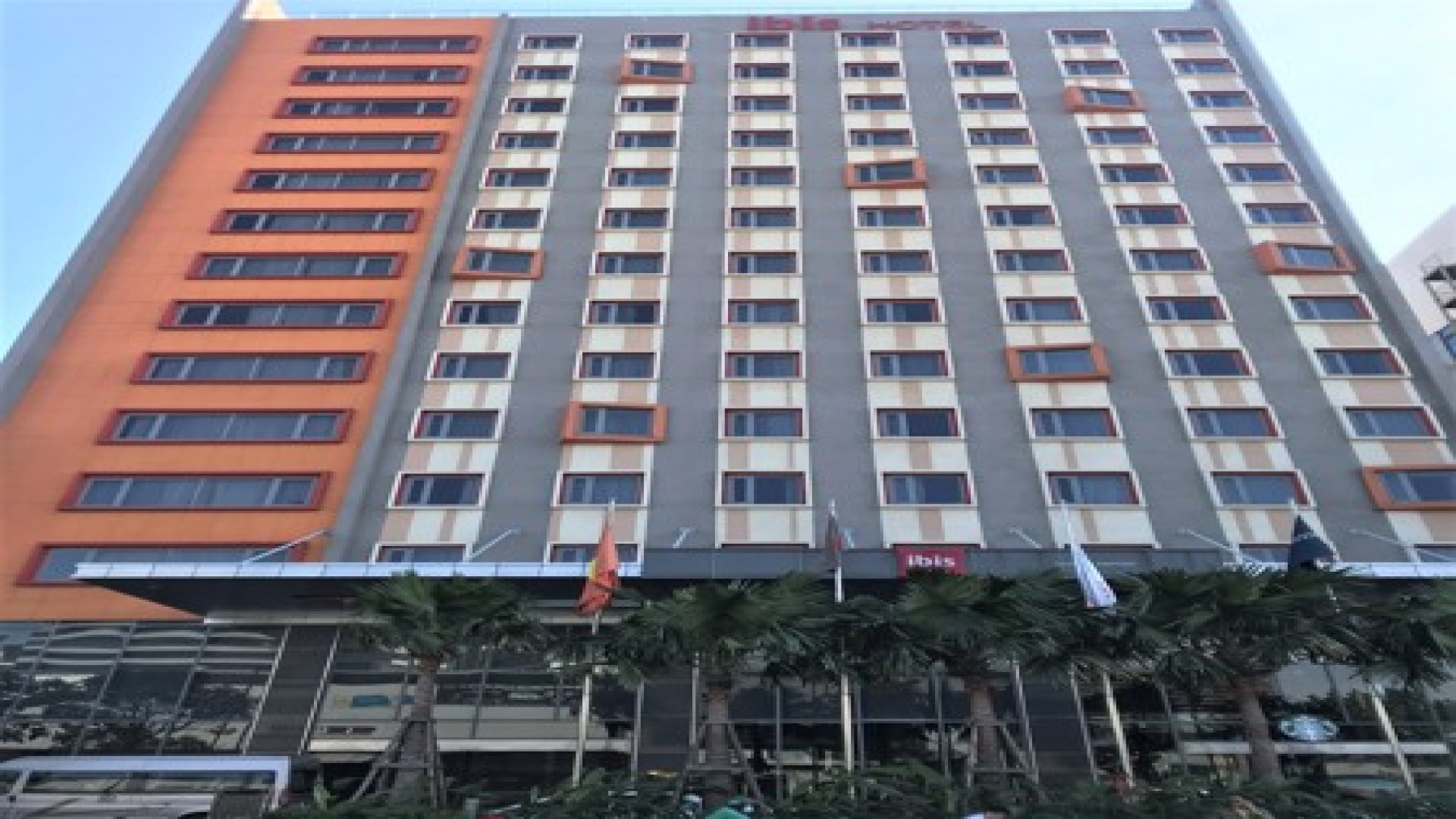 Ha do Airport building