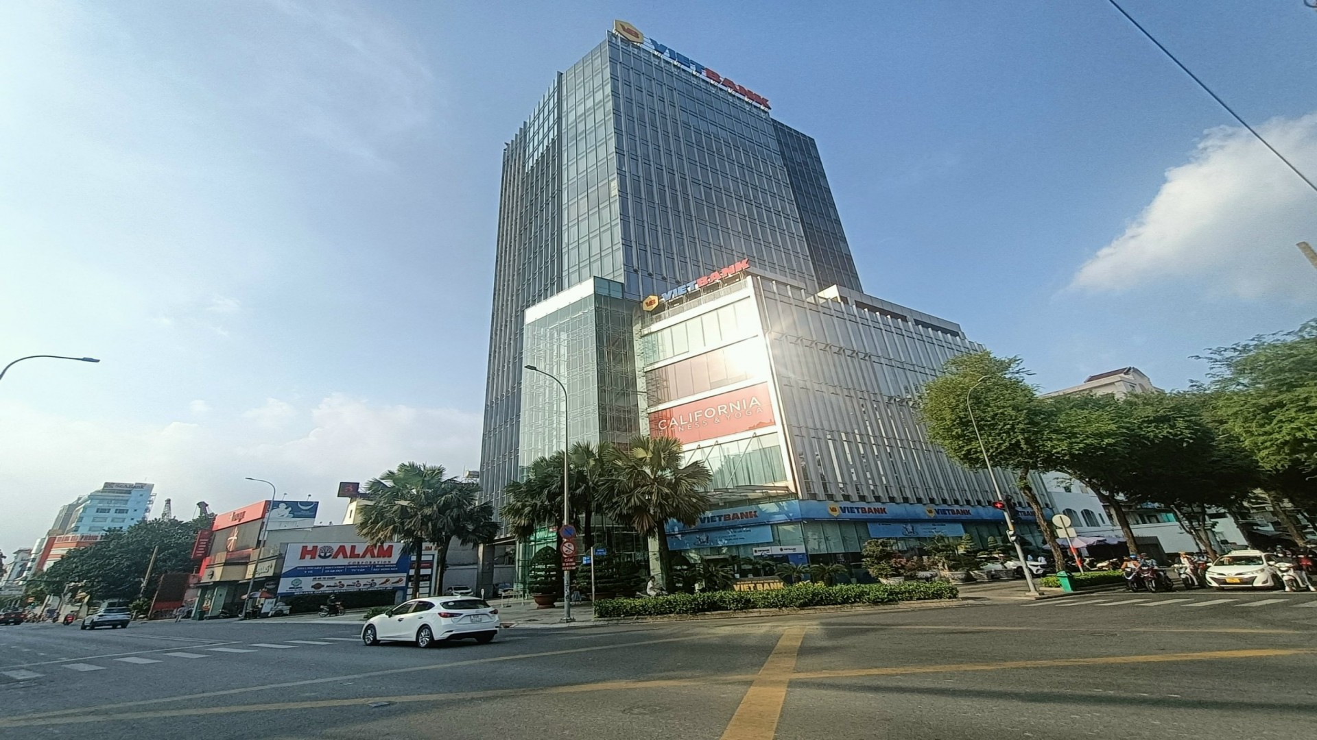 Lim Tower 2